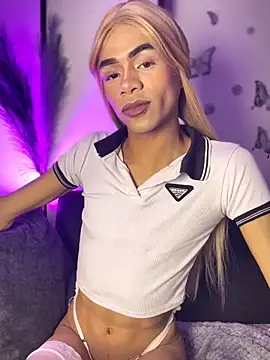 Snapshot of Katy_bratz_ chatting on 02-05-26, 01:43 Katy bratz online show from 02-05-26, 01:43