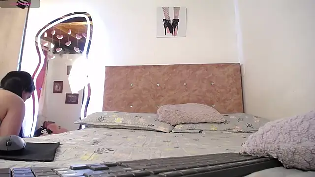 Snapshot of solpeich chatting on 11-04-25, 05:01 solpeich online show from 11-04-25, 05:01