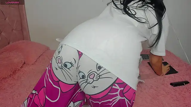 solpeich online show from 04-18-26, 07:07