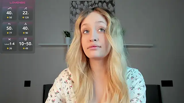 Snapshot of Julliakoill chatting on 11-12-25, 07:31 Julliakoill online show from 11-12-25, 07:31