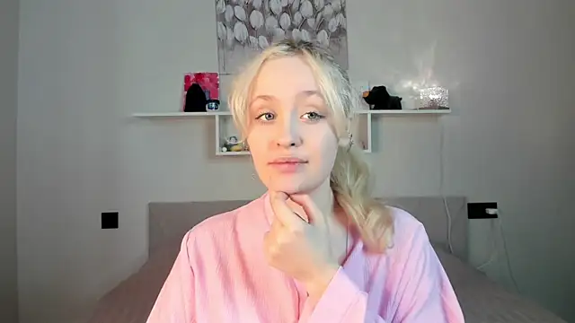 Snapshot of Julliakoill chatting on 02-06-26, 10:07 Julliakoill online show from 02-06-26, 10:07