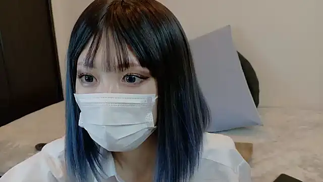 sarina at online show from 03-17-26, 04:28