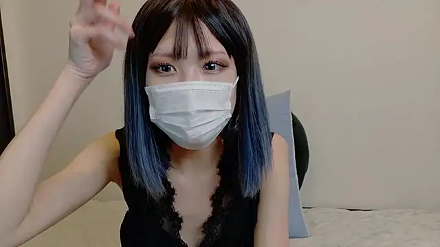 sarina at online show from 05-03-26, 09:37
