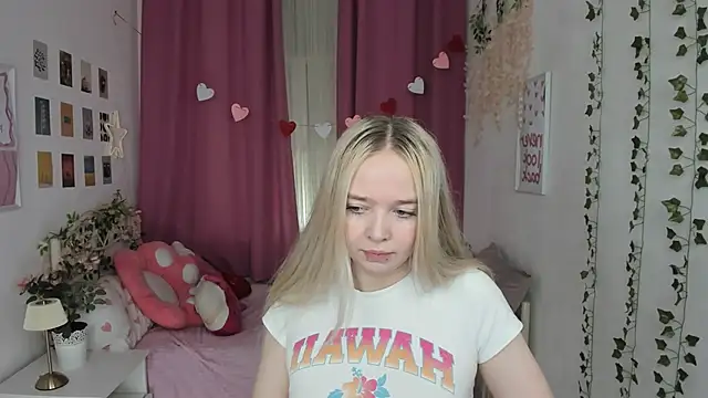 BellaMontgomery online show from 05-28-26, 10:07