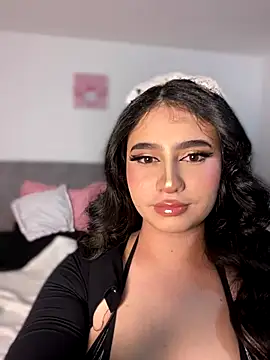 Snapshot of Sophi_dee1 chatting on 12-15-25, 12:15 Sophi dee1 online show from 12-15-25, 12:15