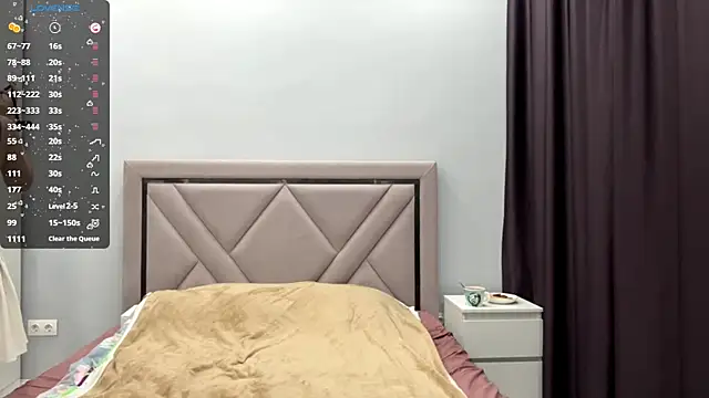 Wow Akemi online show from 10-21-25, 08:04