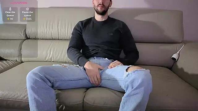 Snapshot of boiteasex chatting on 02-12-26, 05:13 boiteasex online show from 02-12-26, 05:13