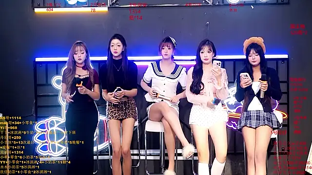 EYgirl222 online show from 10-12-25, 08:24