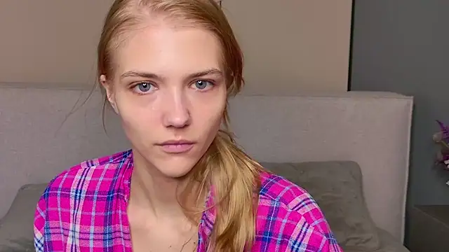 4example Chloe online show from 04-05-26, 05:37