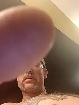 Snapshot of Billysch@xh chatting on 11-01-25, 05:20 Billyschxh online show from 11-01-25, 05:20