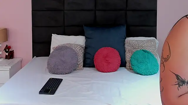 Abby-campbel online show from 12-17-25, 08:59