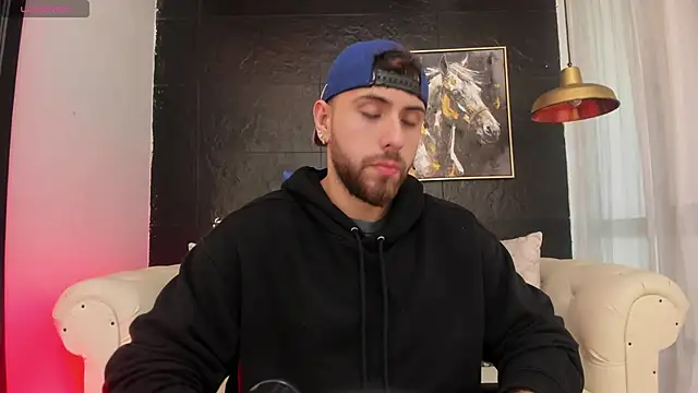 Maximo Wolff online show from 10-14-25, 08:09