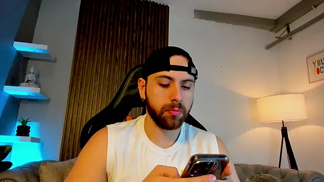 Snapshot of Maximo_Wolff chatting on 06-26-26, 11:36 Maximo Wolff online show from 06-26-26, 11:36