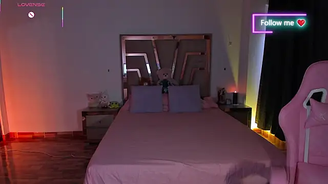 Snapshot of lunaarose chatting on 02-07-26, 08:34 lunaarose online show from 02-07-26, 08:34