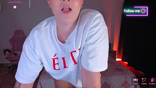 Snapshot of lunaarose chatting on 03-05-26, 03:35 lunaarose online show from 03-05-26, 03:35