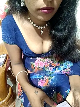 Snapshot of Swapna_kannada chatting on 10-17-25, 12:58 Swapna kannada online show from 10-17-25, 12:58