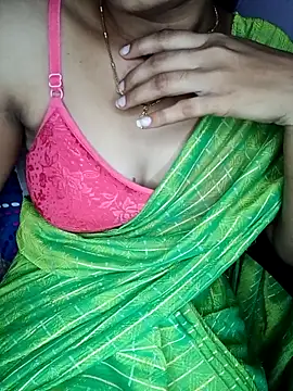 Snapshot of Nidhi_lovely chatting on 10-09-25, 05:00 Nidhi lovely online show from 10-09-25, 05:00