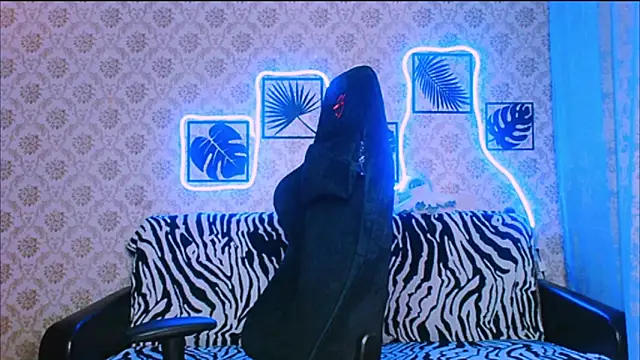 InLoveWithLife26 online show from 12-15-25, 08:13