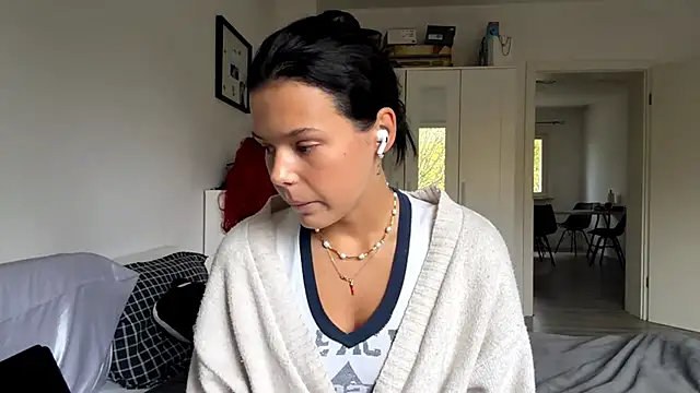 MaydaCornwall online show from 10-25-25, 07:05