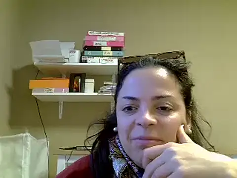 Snapshot of ITALIANASISIXX chatting on 10-21-25, 06:14 ITALIANASISIXX online show from 10-21-25, 06:14