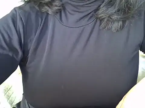 Snapshot of ITALIANASISIXX chatting on 11-03-25, 11:22 ITALIANASISIXX online show from 11-03-25, 11:22