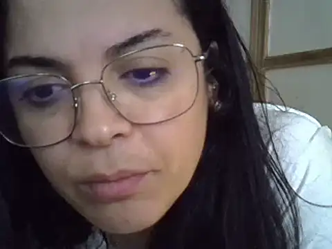 Snapshot of ITALIANASISIXX chatting on 12-21-25, 08:10 ITALIANASISIXX online show from 12-21-25, 08:10