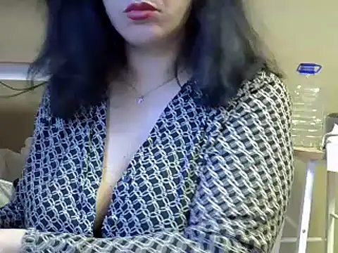 Snapshot of ITALIANASISIXX chatting on 12-23-25, 08:12 ITALIANASISIXX online show from 12-23-25, 08:12