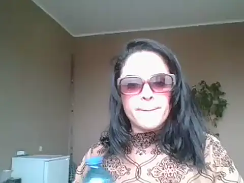 Snapshot of ITALIANASISIXX chatting on 03-11-26, 12:44 ITALIANASISIXX online show from 03-11-26, 12:44