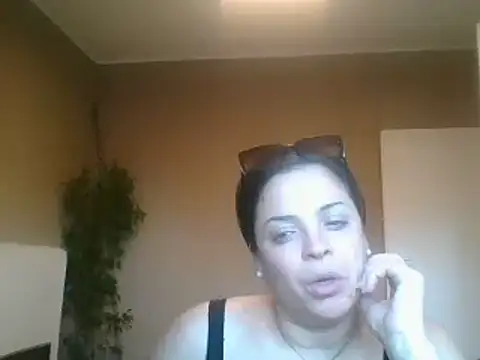 ITALIANASISIXX online show from 06-06-26, 05:17