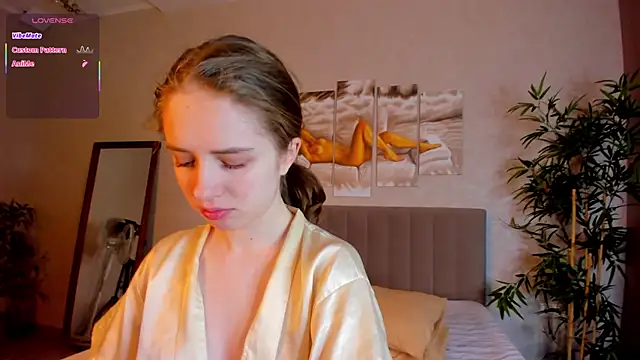 Camilla Kelly online show from 02-28-26, 01:17