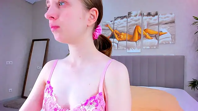 Camilla Kelly online show from 05-15-26, 10:50