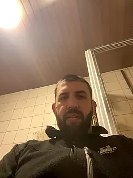 Snapshot of andrey1887 chatting on 01-13-26, 05:07 andrey1887 online show from 01-13-26, 05:07