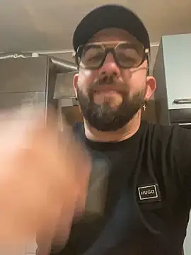 Snapshot of andrey1887 chatting on 02-16-26, 05:20 andrey1887 online show from 02-16-26, 05:20