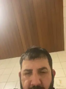 Snapshot of andrey1887 chatting on 04-02-26, 01:47 andrey1887 online show from 04-02-26, 01:47