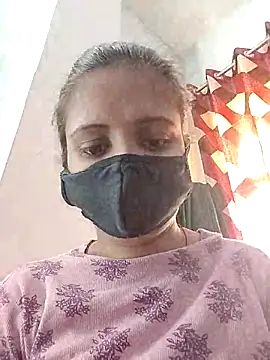 Ruhi 07 online show from 10-18-25, 04:04