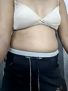 Snapshot of Ruhi_07 chatting on 05-06-26, 04:41 Ruhi 07 online show from 05-06-26, 04:41