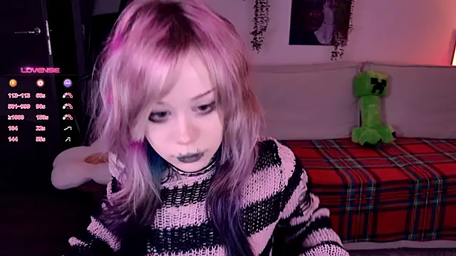 Lollyshy online show from 11-16-25, 10:32