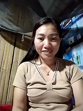 Snapshot of PhienPhien chatting on 09-21-25, 03:35 PhienPhien online show from 09-21-25, 03:35