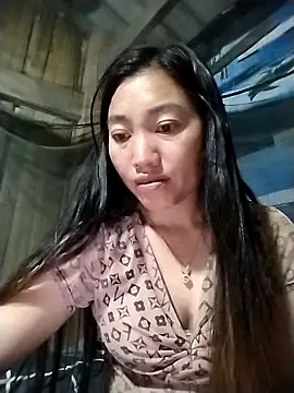 Snapshot of PhienPhien chatting on 10-10-25, 05:45 PhienPhien online show from 10-10-25, 05:45