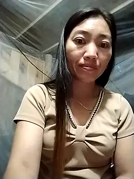 Snapshot of PhienPhien chatting on 10-15-25, 09:15 PhienPhien online show from 10-15-25, 09:15