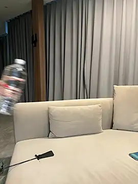 jiajia L online show from 03-29-26, 11:21