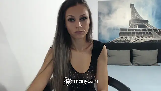 Snapshot of RheaEtthan chatting on 10-06-25, 08:17 RheaEtthan online show from 10-06-25, 08:17