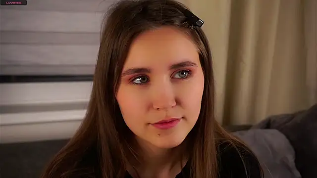 EthalFlowers online show from 11-25-25, 01:05