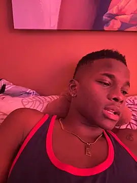 Snapshot of Brycce_santos chatting on 10-05-25, 02:15 Brycce santos online show from 10-05-25, 02:15