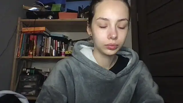 Yuna5343 online show from 12-05-25, 08:27