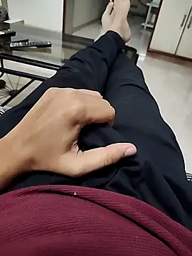 Snapshot of Ritesh08679 chatting on 12-05-25, 06:48 Ritesh08679 online show from 12-05-25, 06:48