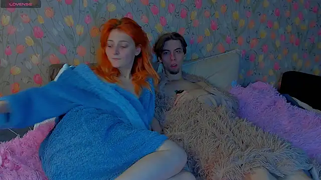 Snapshot of Squirrel_Bunny chatting on 10-12-25, 04:39 Squirrel Bunny online show from 10-12-25, 04:39