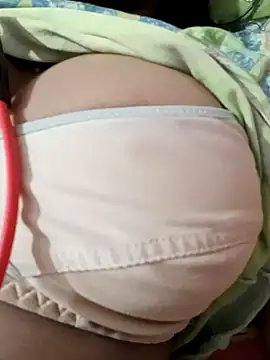 kaviyaponnu0987 online show from 09-26-25, 01:48