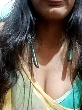 kaviyaponnu0987 online show from 10-05-25, 02:15