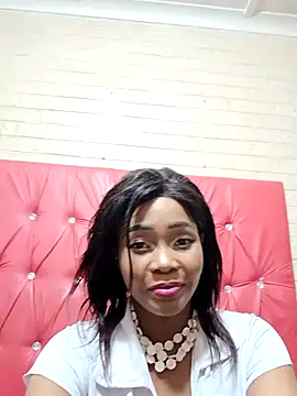 Snapshot of Juicy_Candy-Reloaded chatting on 10-28-25, 09:17 Juicy Candy-Reloaded online show from 10-28-25, 09:17